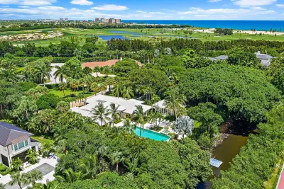 12420 Plantation Ln, North Palm Beach: photo 1 of 55