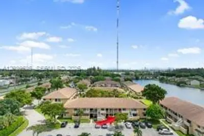 600 NW 214th St #104, Miami Gardens: photo 1 of 44