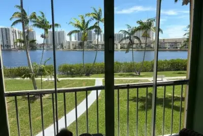 2861 Leonard Dr #F207, Aventura: photo 1 of 34