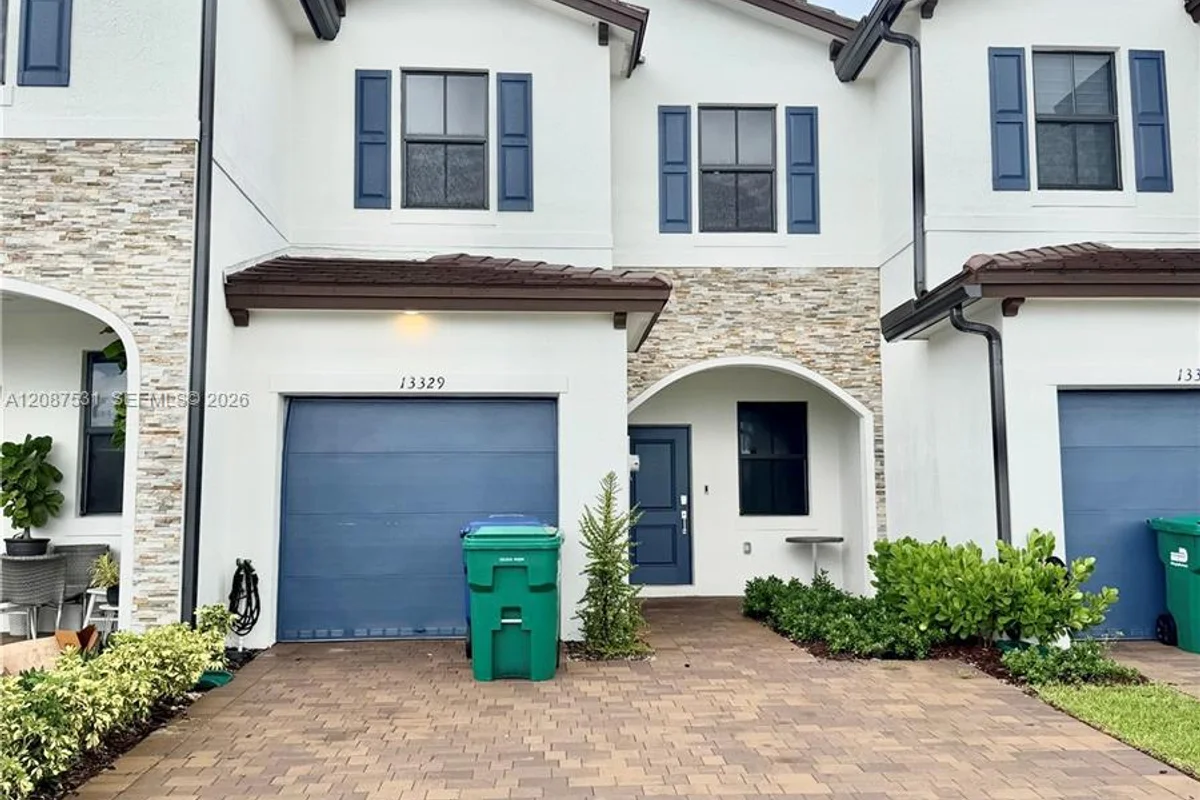 13329 SW 233rd Ter, Homestead: photo 1 of 18