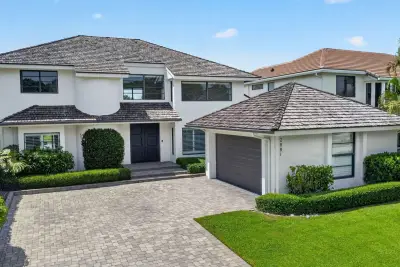 2881 Polo Island Dr, Wellington: photo 1 of 52