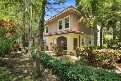 6978 W Sample Rd, Coral Springs: photo 1 of 36