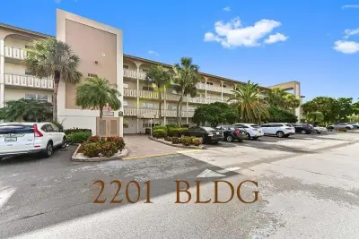 2201 Lucaya Bend #k1, Coconut Creek: photo 1 of 20