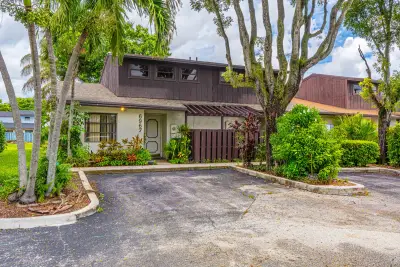 6967 SW 40th St #5-R, Miramar: photo 1 of 41