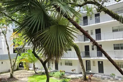 3280 Spanish Moss Ter #213, Lauderhill: photo 1 of 11