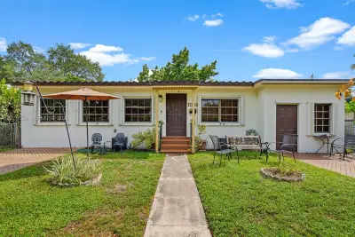 5980 SW 13th St, West Miami: photo 1 of 56
