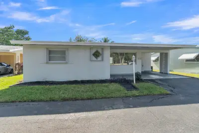 3240 Sheridan Ln #117, Hollywood: photo 1 of 38