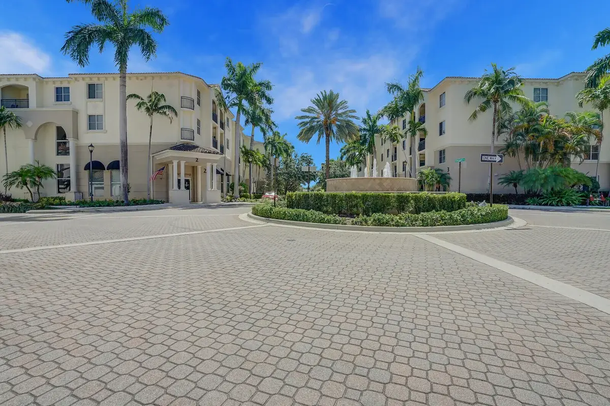 2301 Renaissance Way, Boynton Beach: photo 1 of 8