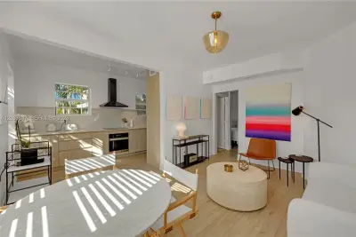4812 Pine Tree Dr #209, Miami Beach: photo 1 of 24