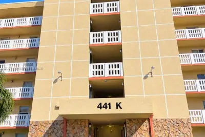 441 SE 3rd St #408, Dania Beach: photo 1 of 23