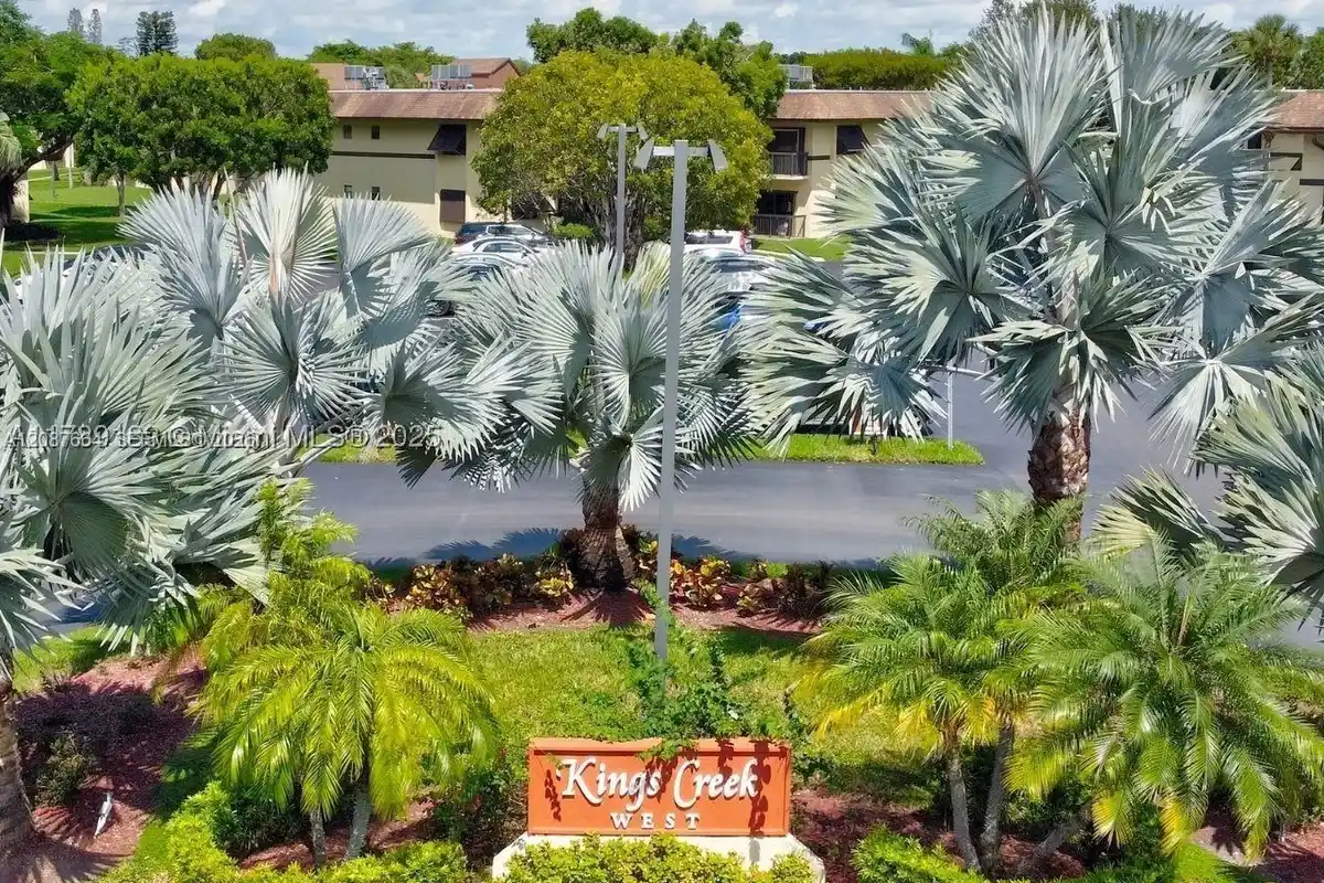7905 SW 86th St #623, Miami: photo 1 of 17