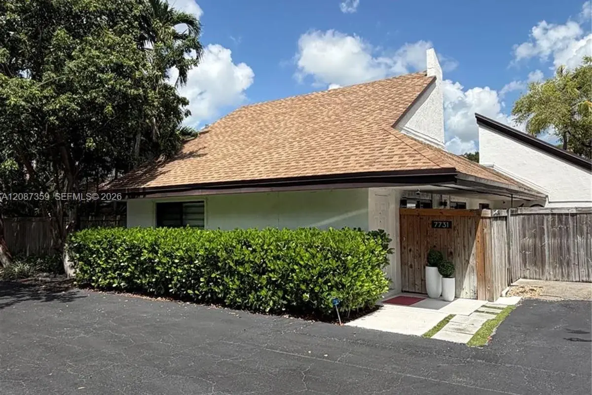 7731 SW 100th St #30, Miami: photo 1 of 24