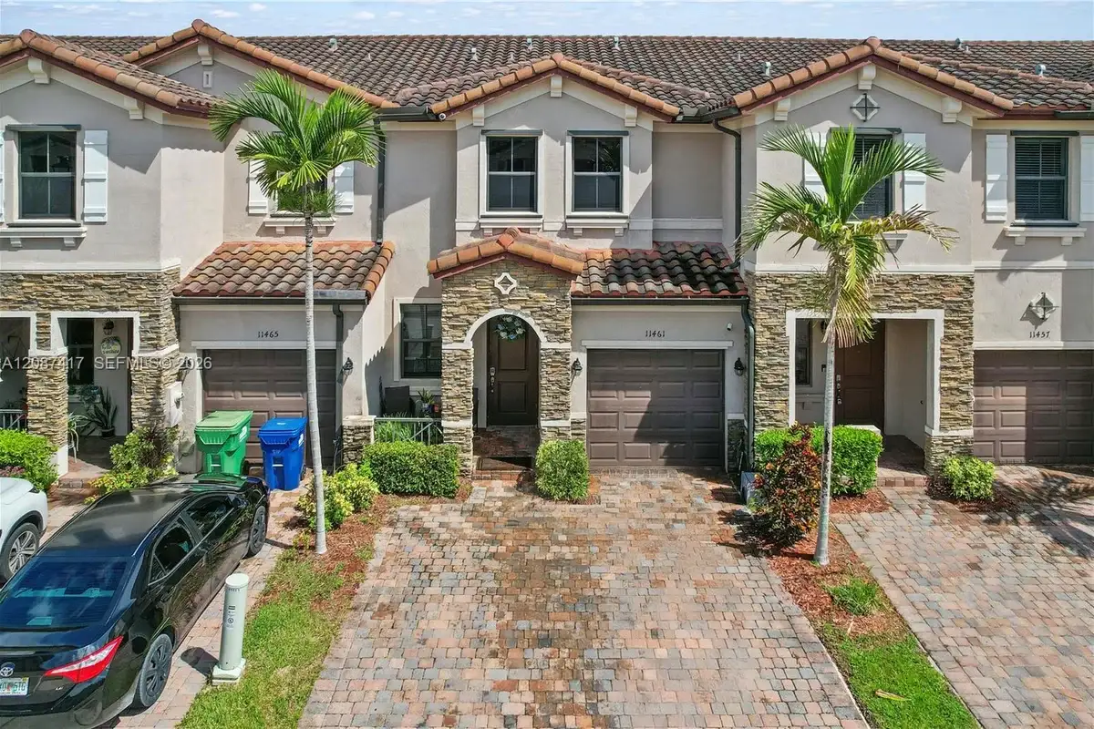 11461 SW 253rd St, Homestead: photo 1 of 31