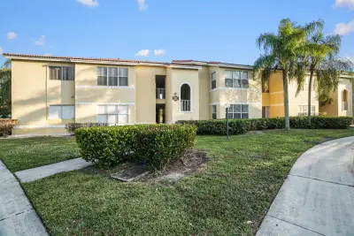 12730 Vista Isles Dr #821, Sunrise: photo 1 of 38
