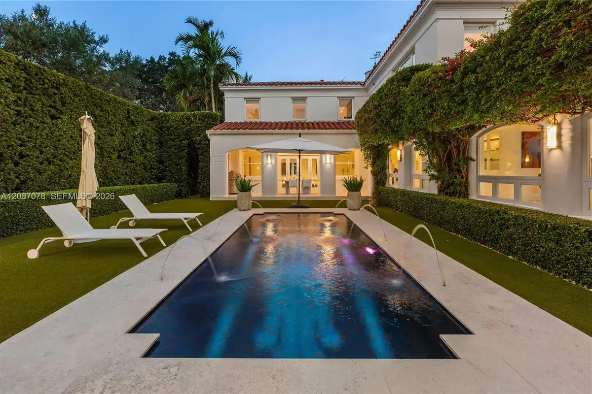 1261 N Greenway Dr, Coral Gables: photo 1 of 92