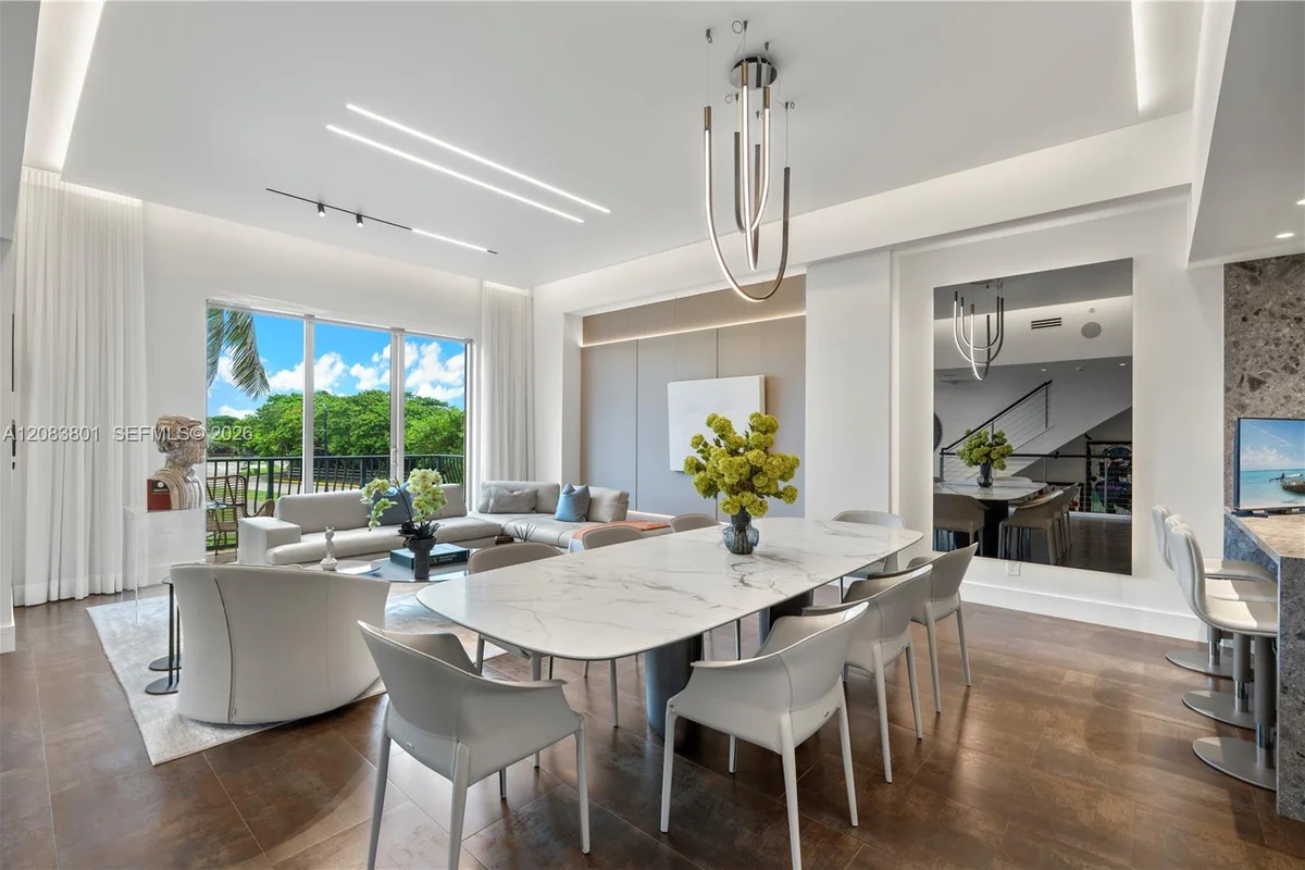 3501 N Ocean Dr #V5, Hollywood: photo 1 of 51