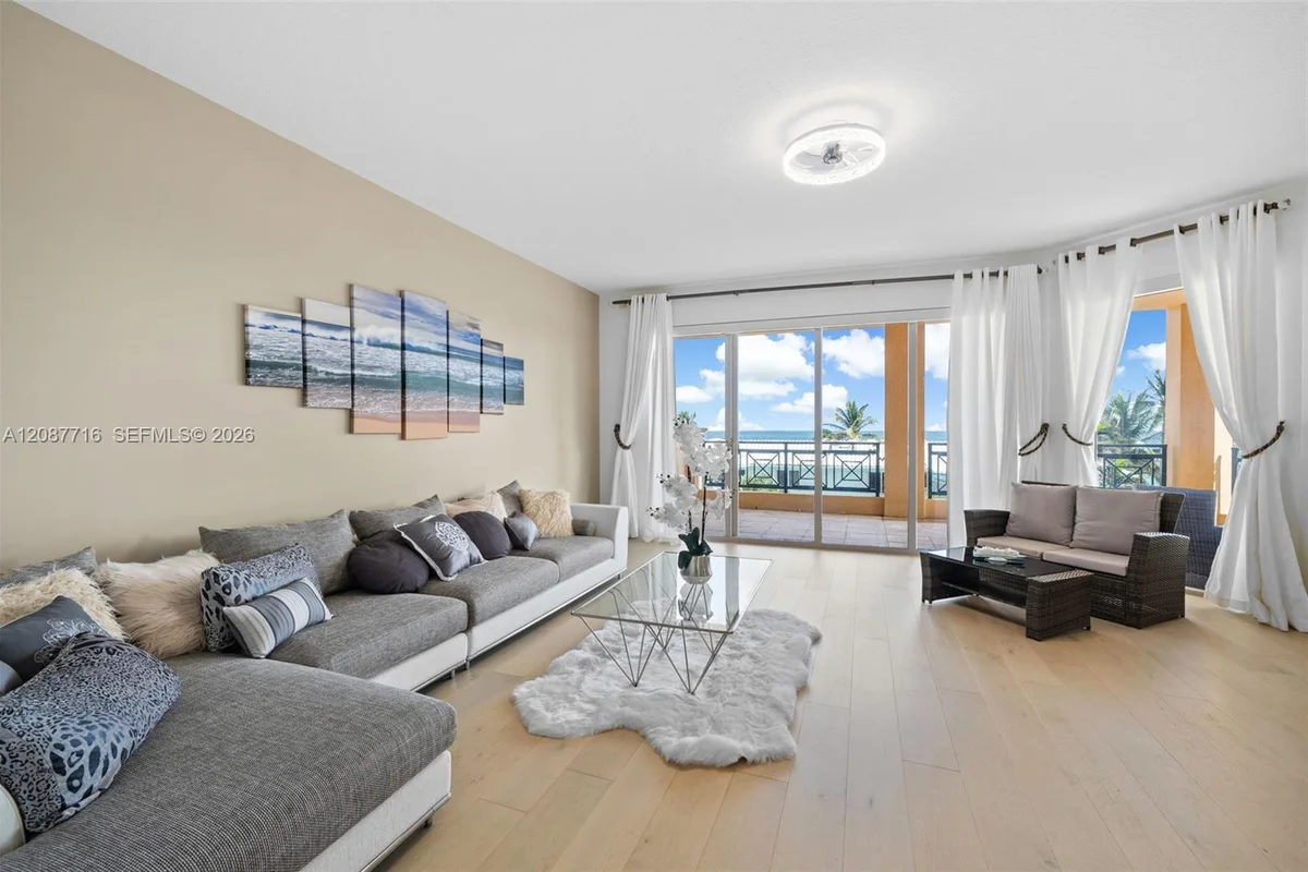 3415 N Ocean Dr #204, Hollywood: photo 1 of 17
