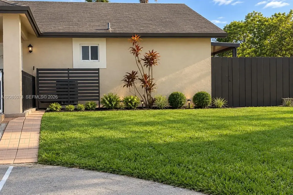 13572 SW 285th Ter, Homestead: photo 1 of 12