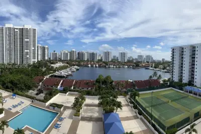 3640 Yacht Club Dr #1807, Aventura: photo 1 of 42