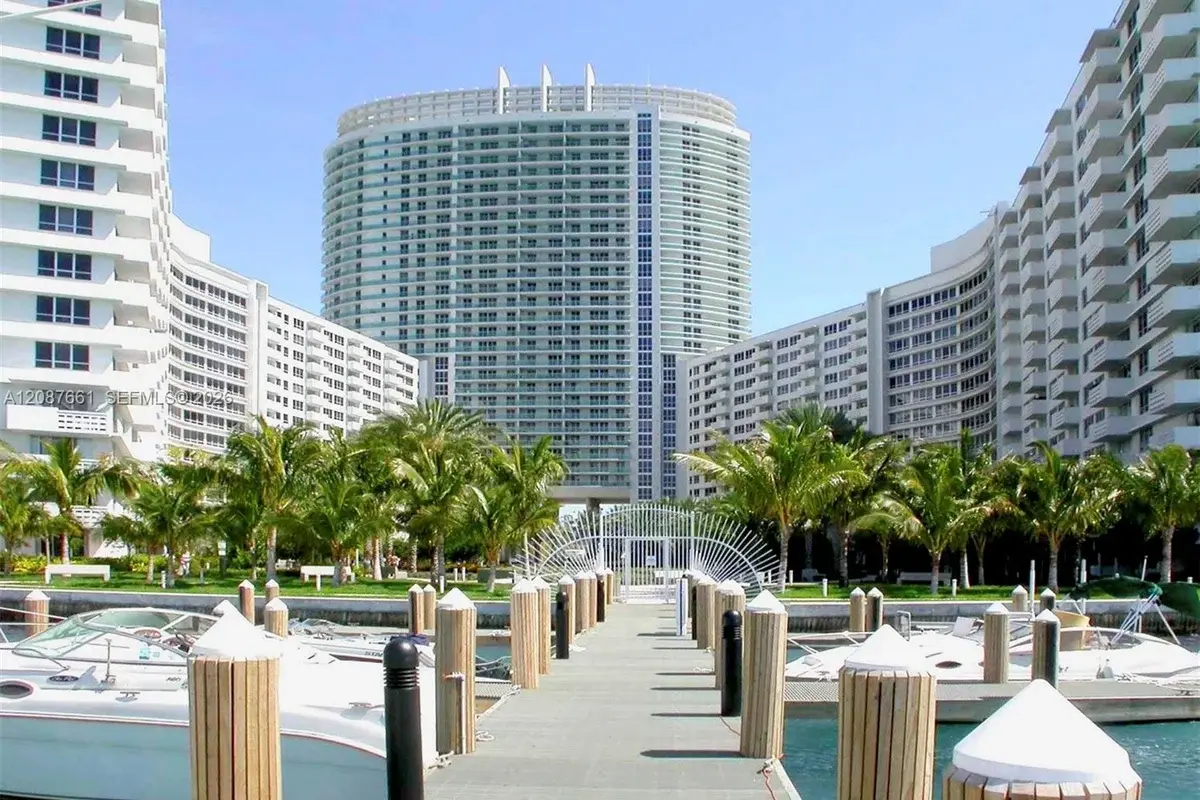 1500 Bay Rd #1220S, Miami Beach: photo 1 of 11