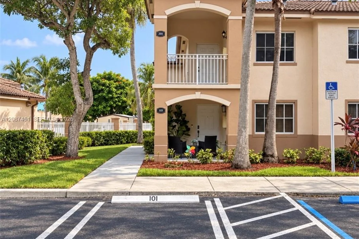 2650 SE 12th Pl #201, Homestead: photo 1 of 14