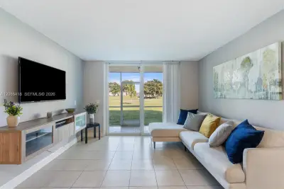 9761 Sunrise Lakes Blvd #107, Sunrise: photo 1 of 13