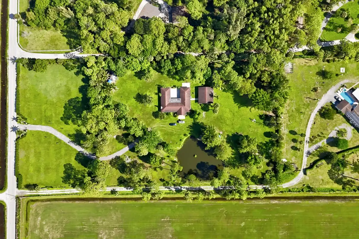 1616 E Rd, Loxahatchee: photo 1 of 91