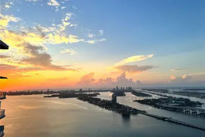 1900 N Bayshore Dr #5103, Miami: photo 1 of 64