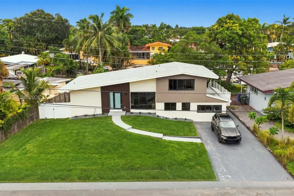 2412 Sugarloaf Ln, Fort Lauderdale: photo 1 of 39