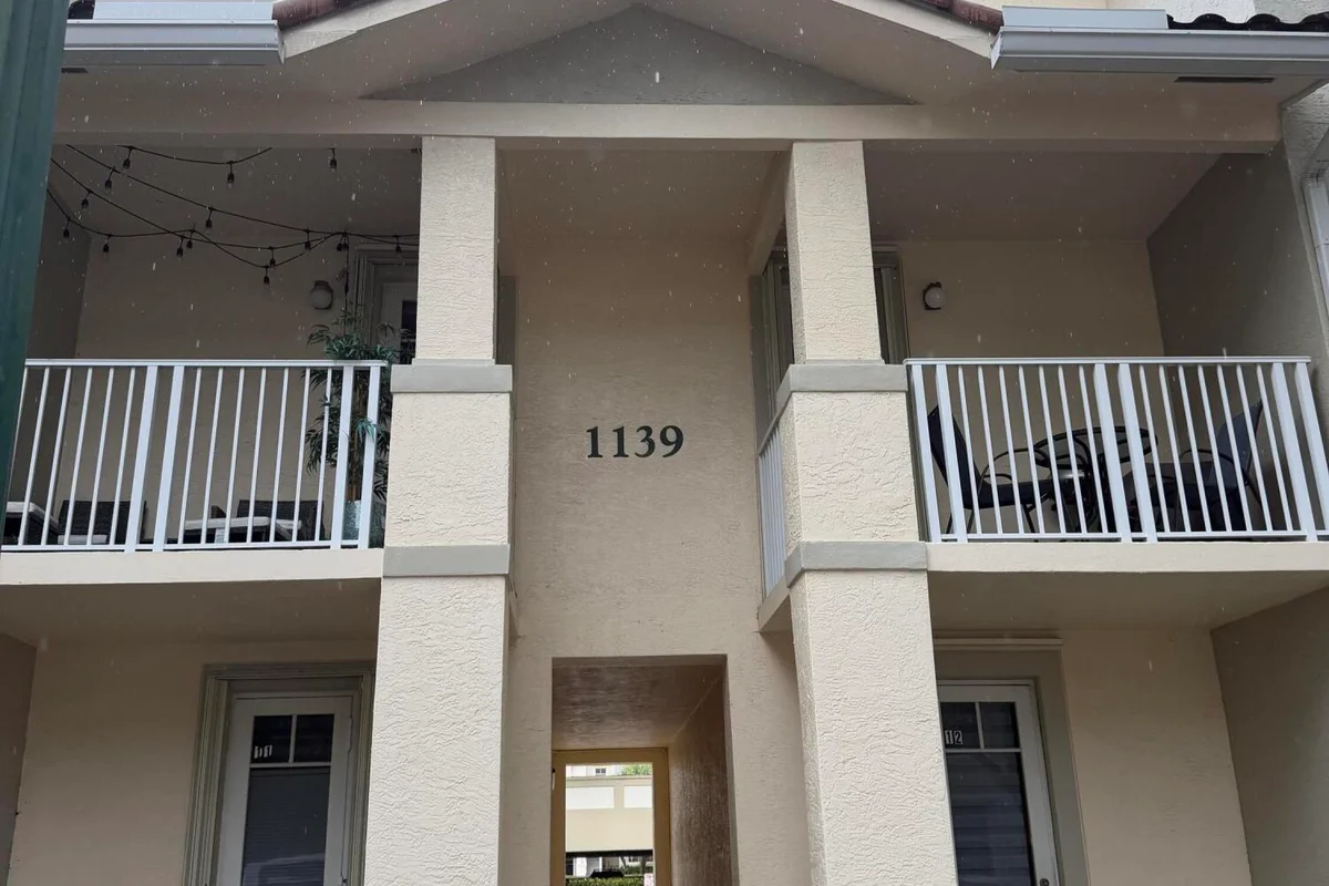 1139 Town Center Dr #25, Jupiter: photo 1 of 56