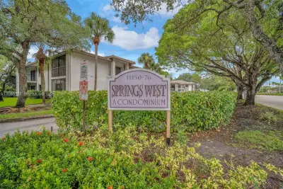 11158 W Sample Rd, Coral Springs: photo 1 of 29