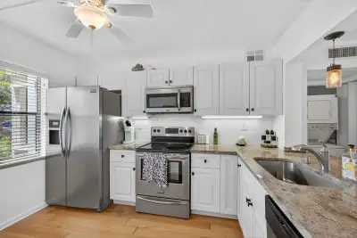 12790 Briarlake Dr #103, Palm Beach Gardens: photo 1 of 45
