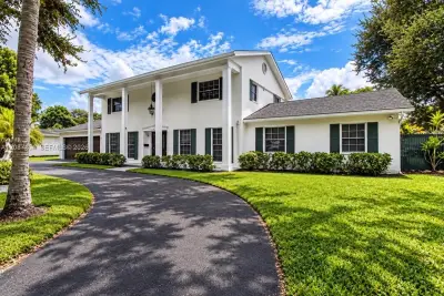 580 NW 66th Ave, Plantation: photo 1 of 43