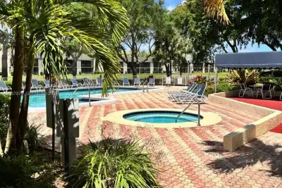 1969 SW 15th St #93, Deerfield Beach: photo 1 of 27