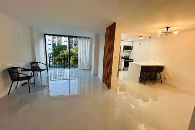 17021 N Bay Rd #427-4, Sunny Isles Beach: photo 1 of 48
