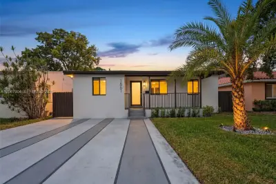 1861 SW 22nd Ter #x, Miami: photo 1 of 35