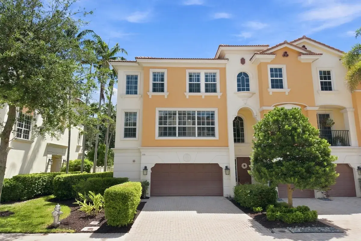 5550 NE Trieste Ter, Boca Raton: photo 1 of 50