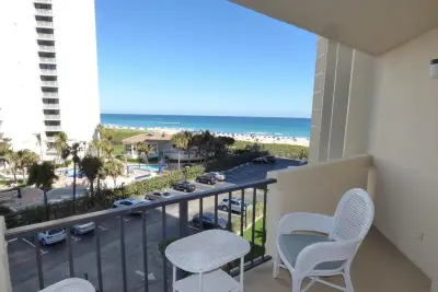 2800 N Ocean Dr #B-5c, Riviera Beach: photo 1 of 9