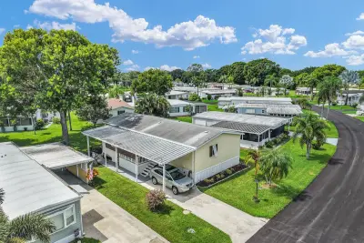 8338 E Club Rd, Boca Raton: photo 1 of 50