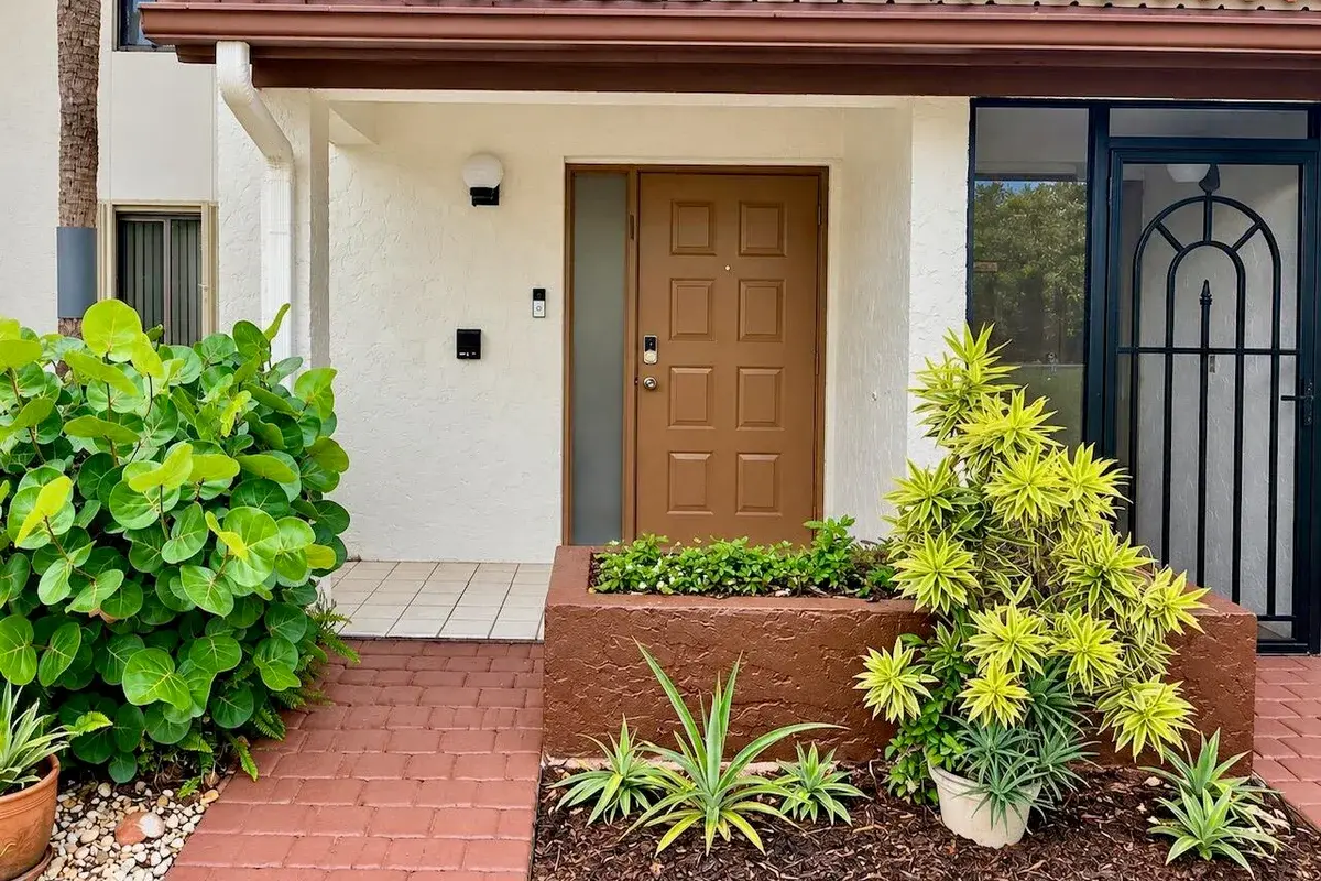 5150 S Fountains Dr S #211, Lake Worth: photo 1 of 39