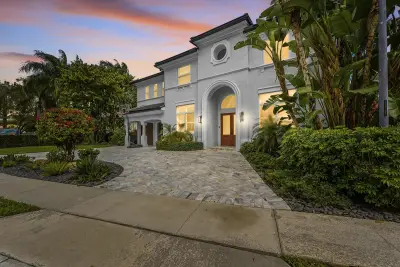 5038 NW 24th Cir, Boca Raton: photo 1 of 54