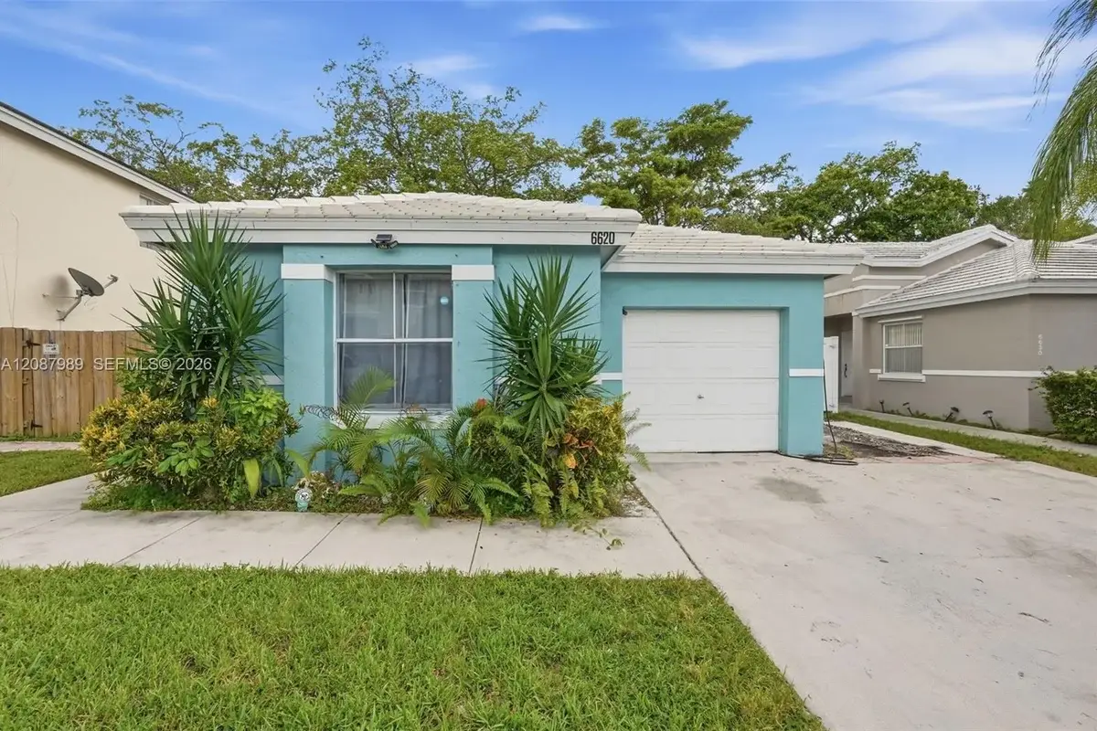 6620 Fern St, Margate: photo 1 of 53