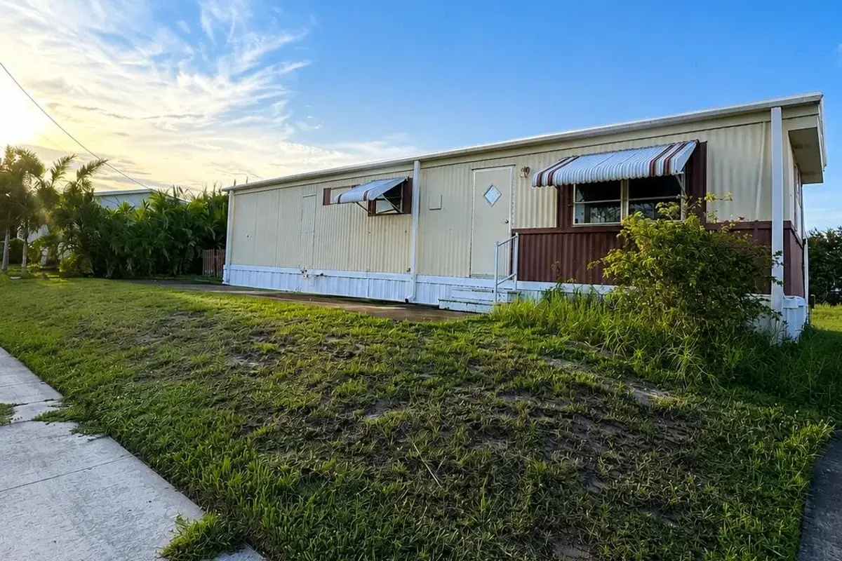 4133 Mocking Bird Dr, Boynton Beach: photo 1 of 11