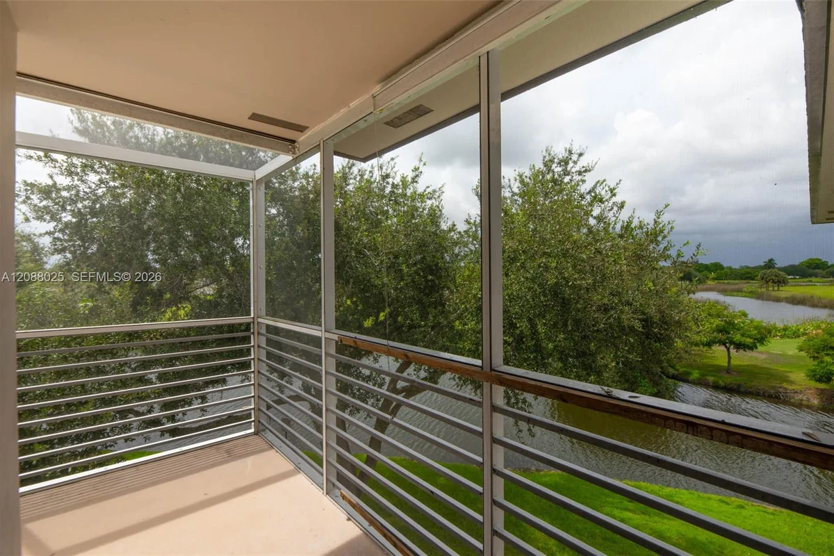 2441 SW 82nd Ave #301, Davie: photo 1 of 24