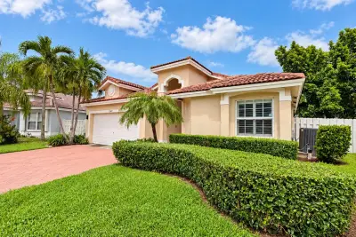 13847 NW 22nd Ct, Sunrise: photo 1 of 34
