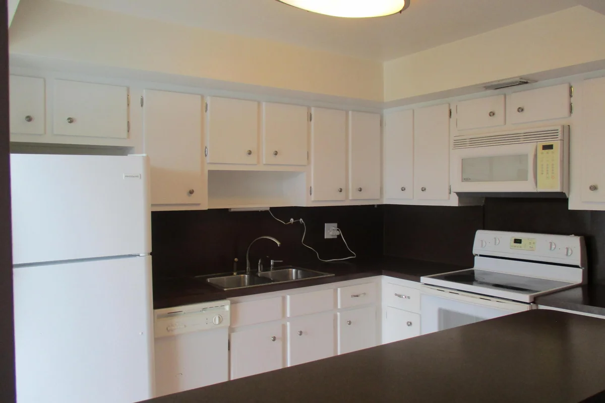 3720 Harrison St #3, Hollywood: photo 1 of 10