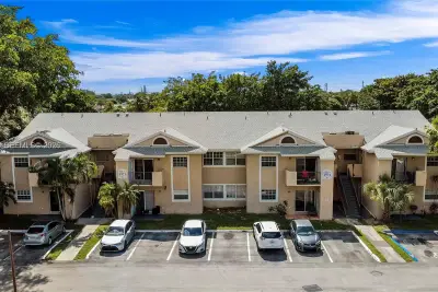 1971 NW 96th Ter #9K, Pembroke Pines: photo 1 of 26
