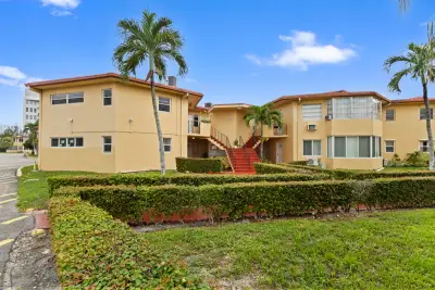 18630 NE 18th Ave #134, Miami: photo 1 of 20