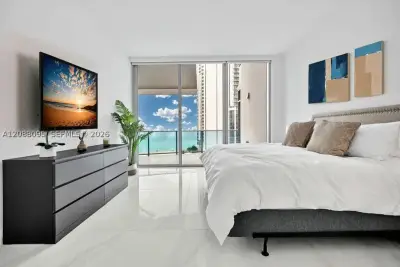 17550 Collins Ave #1003, Sunny Isles Beach: photo 1 of 16