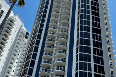 18671 Collins Ave #2104, Sunny Isles Beach: photo 1 of 2